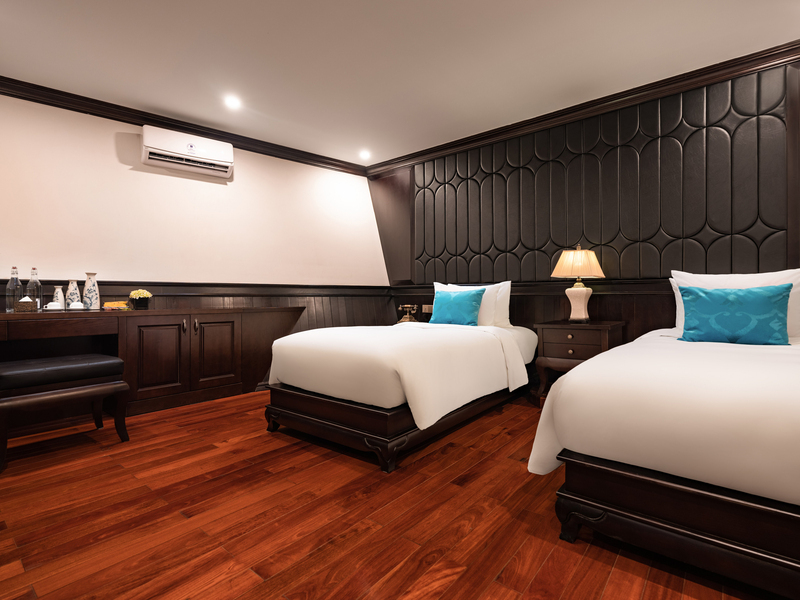 DU THUYỀN STARLIGHT CRUISE HẠ LONG